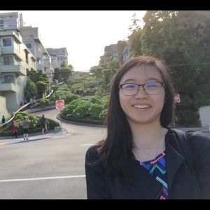 Meet your Posher, Kimberly